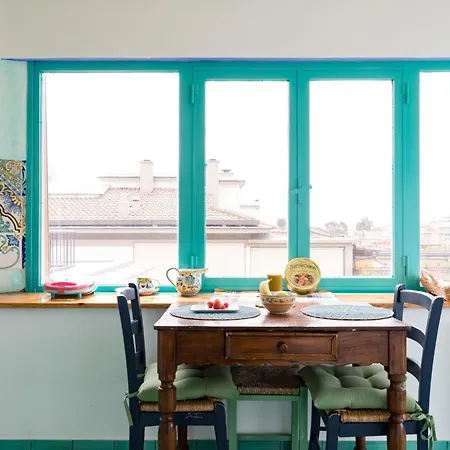 Dachgeschoss Mit Terrasse By Interhome דירה *